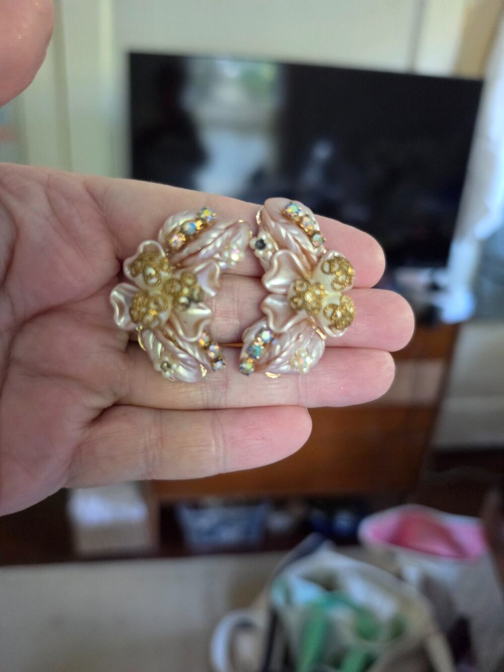 Vintage 1950s Clip-on Earrings